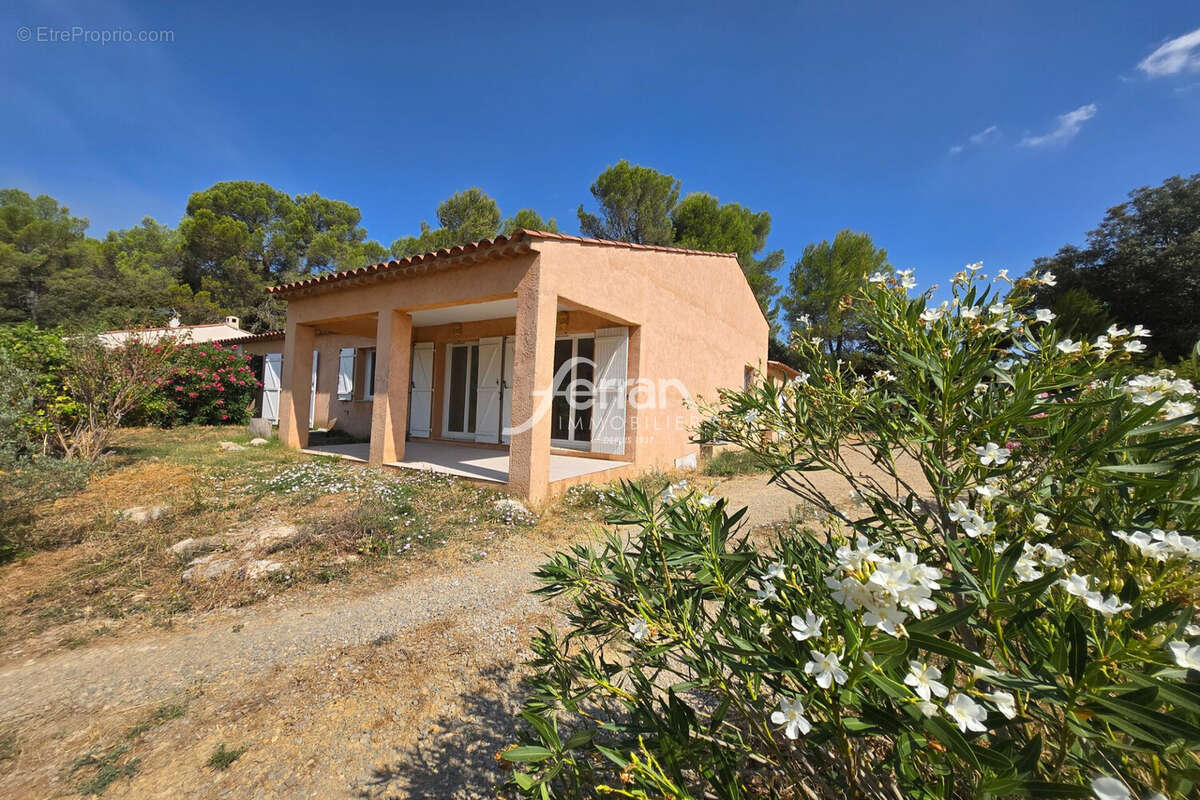 Maison 89 m² à Salernes  - photo 8