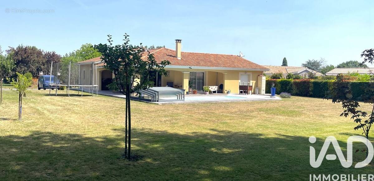 Photo 1 - Maison à PERISSAC