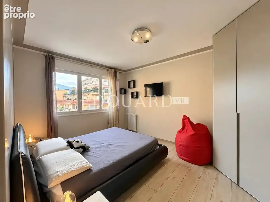 Sur la commune de Roquebrune Cap Martin, en exclusivité petit trois pièces avec balcon et belle vue dégagée - photo 13