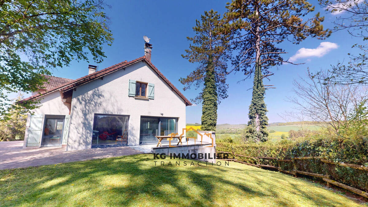 Maison à SOULOSSE-SOUS-SAINT-ELOPHE