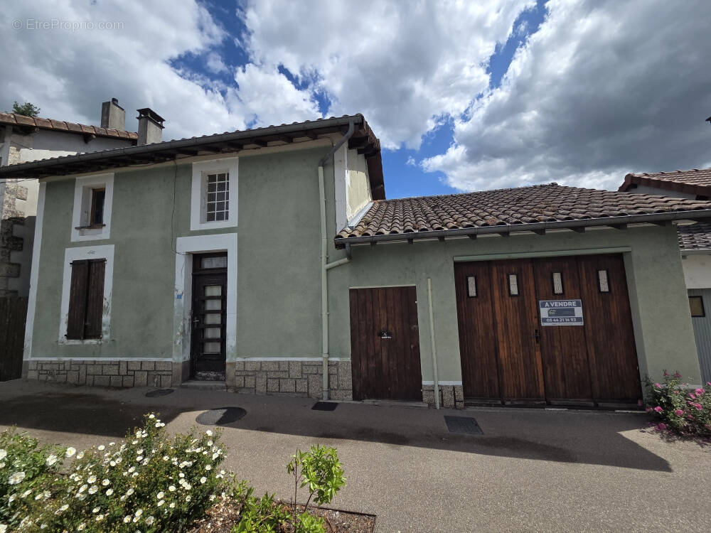 Maison à SAILLAT-SUR-VIENNE