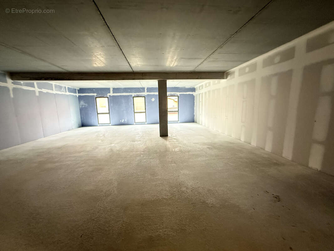 Commerce à SANARY-SUR-MER