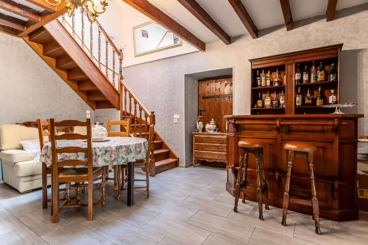 Country property - photo 18