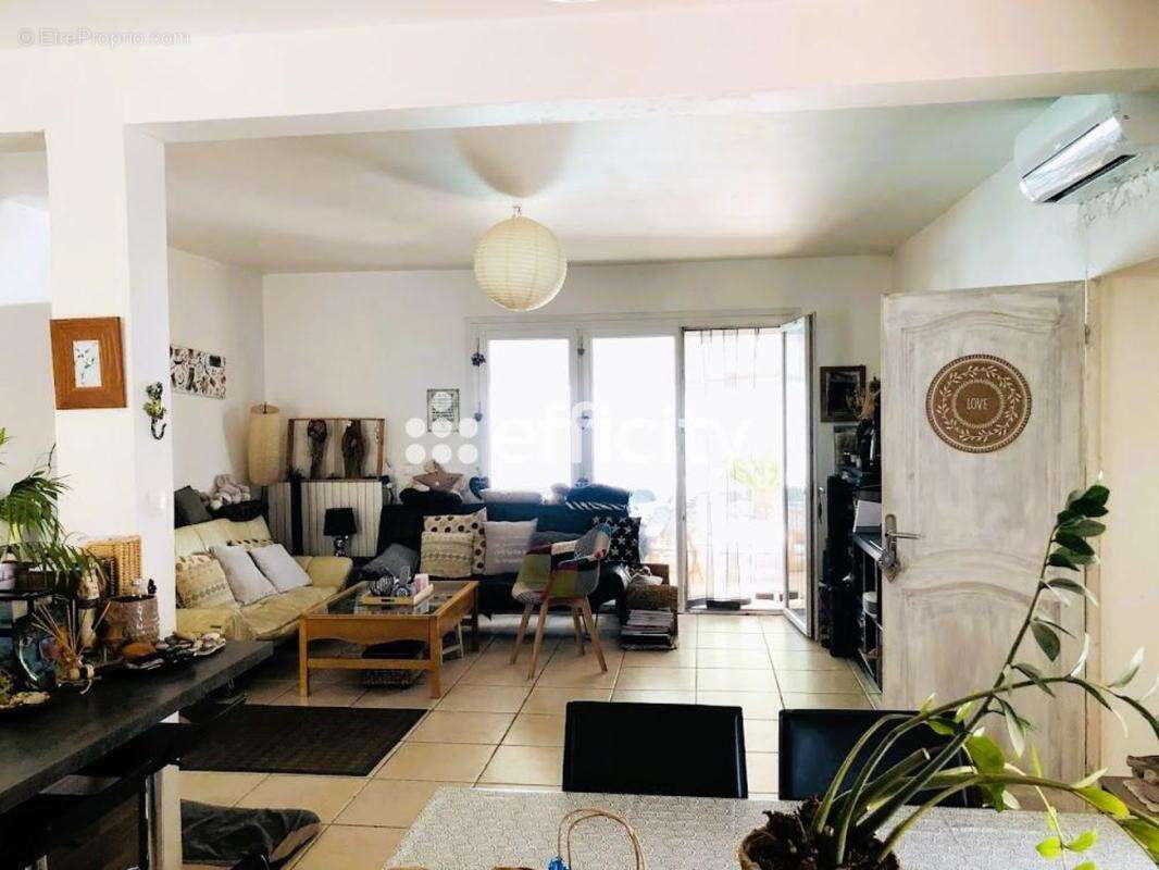 Maison à ENSUES-LA-REDONNE