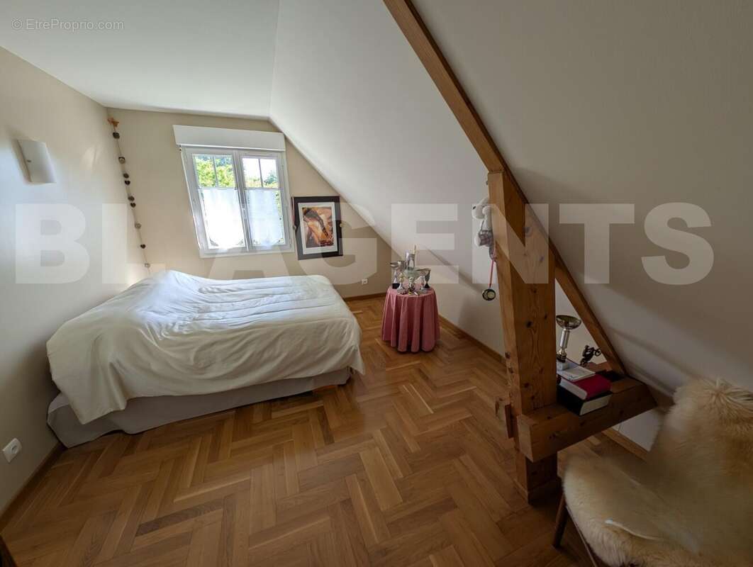 LEGANGNEUX I LANGLAIS CHRISTELLE CONSEILLER IMMOBILIER SPAY BL AGENTS  (17) - Maison à ROEZE-SUR-SARTHE