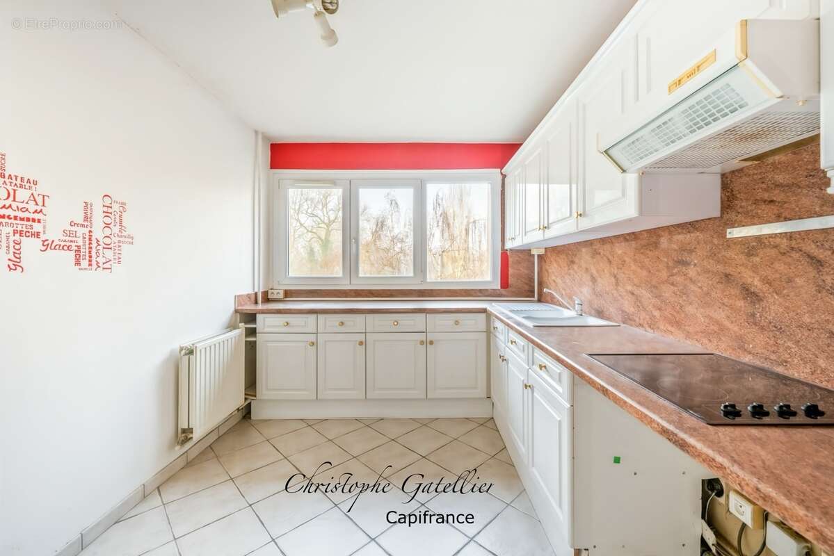 LES COUDRAYS - Appartement 3 pièces lumineux – 2ème étage avec ascenseur – Vue parc – Résidence sécurisée – Élancourt - photo 6