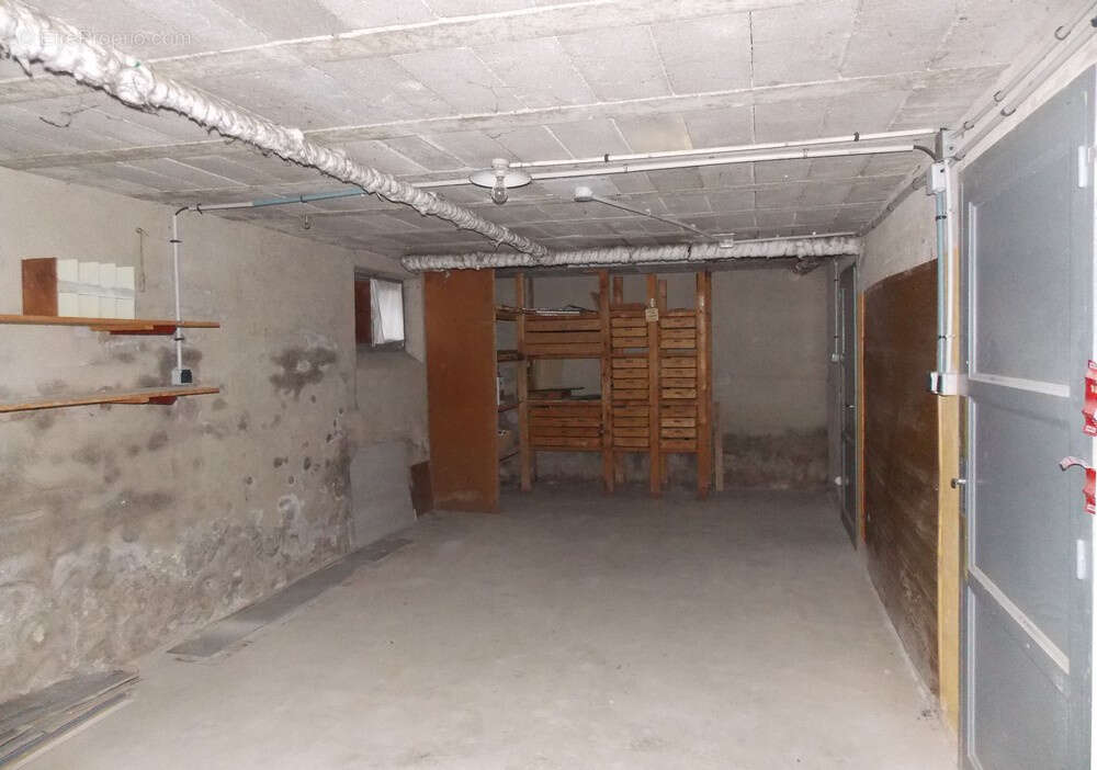 Maison à CERCY-LA-TOUR