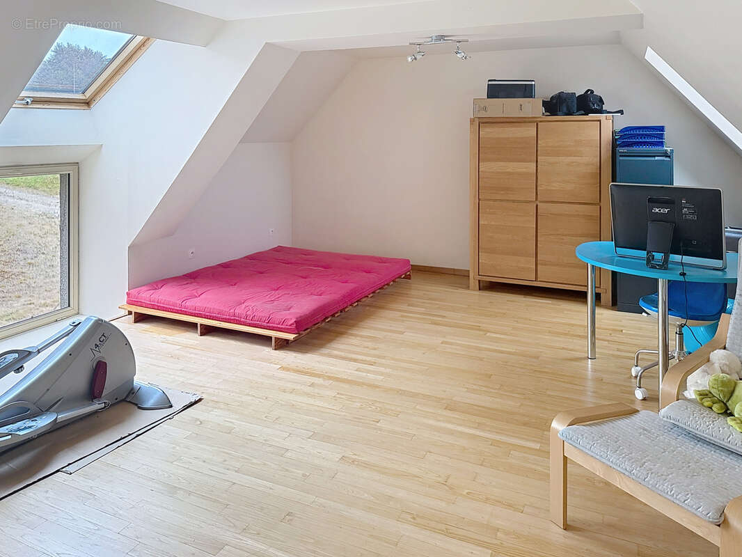 Maison à SAINT-MARTIN-DE-LANDELLES