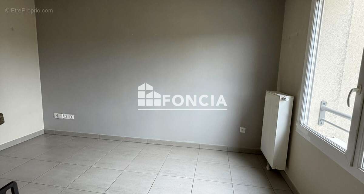 Appartement à VITRY-SUR-ORNE
