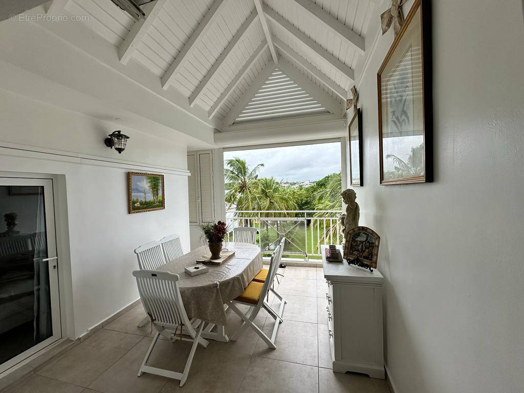 Appartement à SAINTE-ANNE