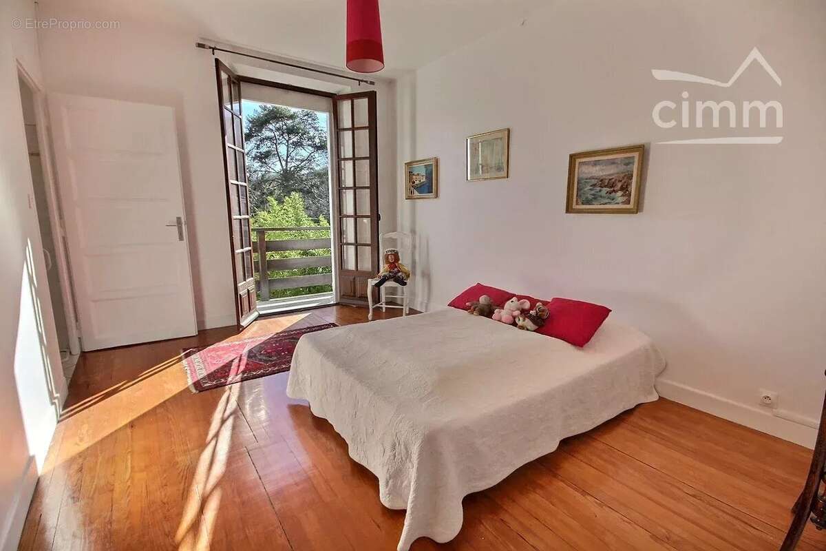 Maison à CHAPAREILLAN
