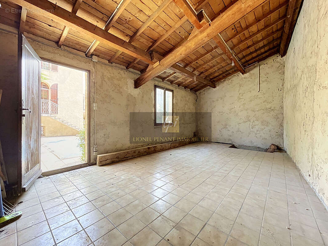 Carpentras maison de ville t4 110m2 a rafraichir avec piscine et pool house - photo 18