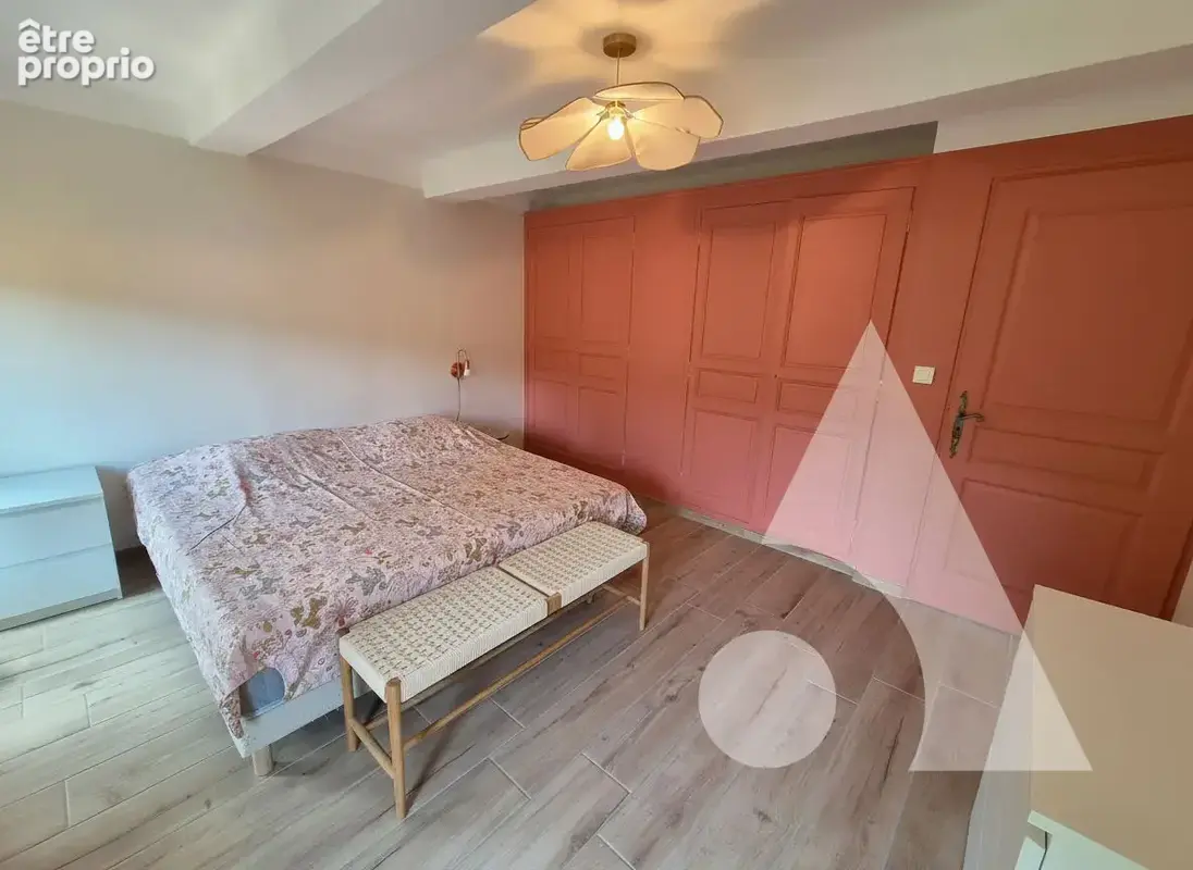 Salernes - Charmant appartement traversant avec terrasse, balcon et cave - photo 14