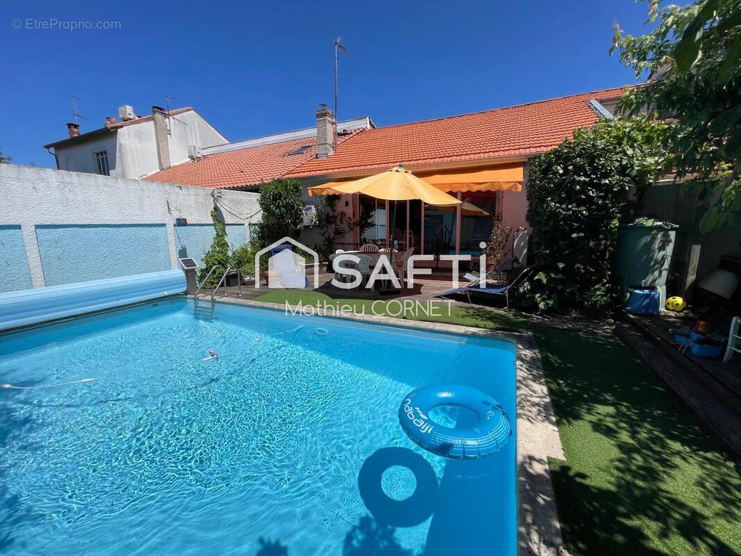 Maison 6 pièces 127 m² · à Bordeaux · 127 m² · 757 000 €