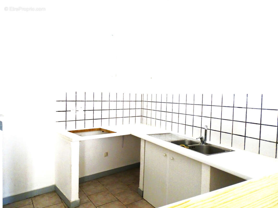Appartement à ROQUEVAIRE