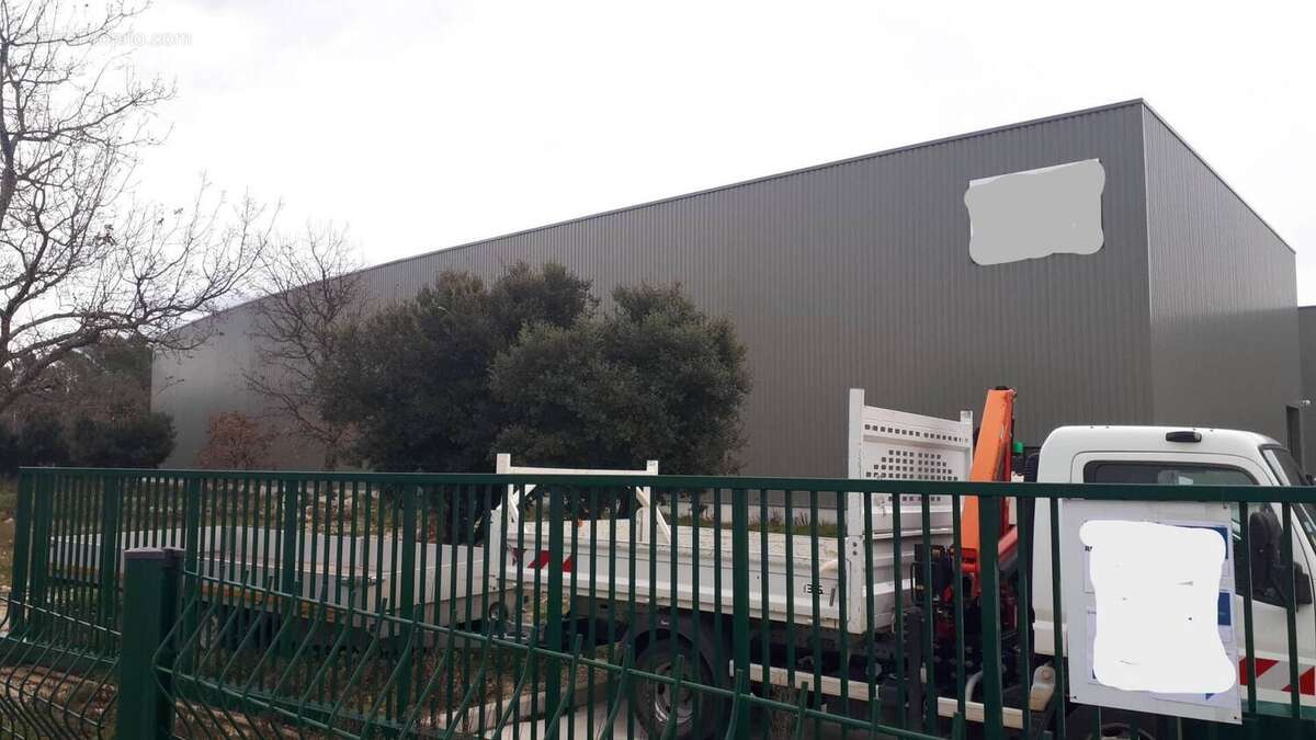 Autre à SIGNES