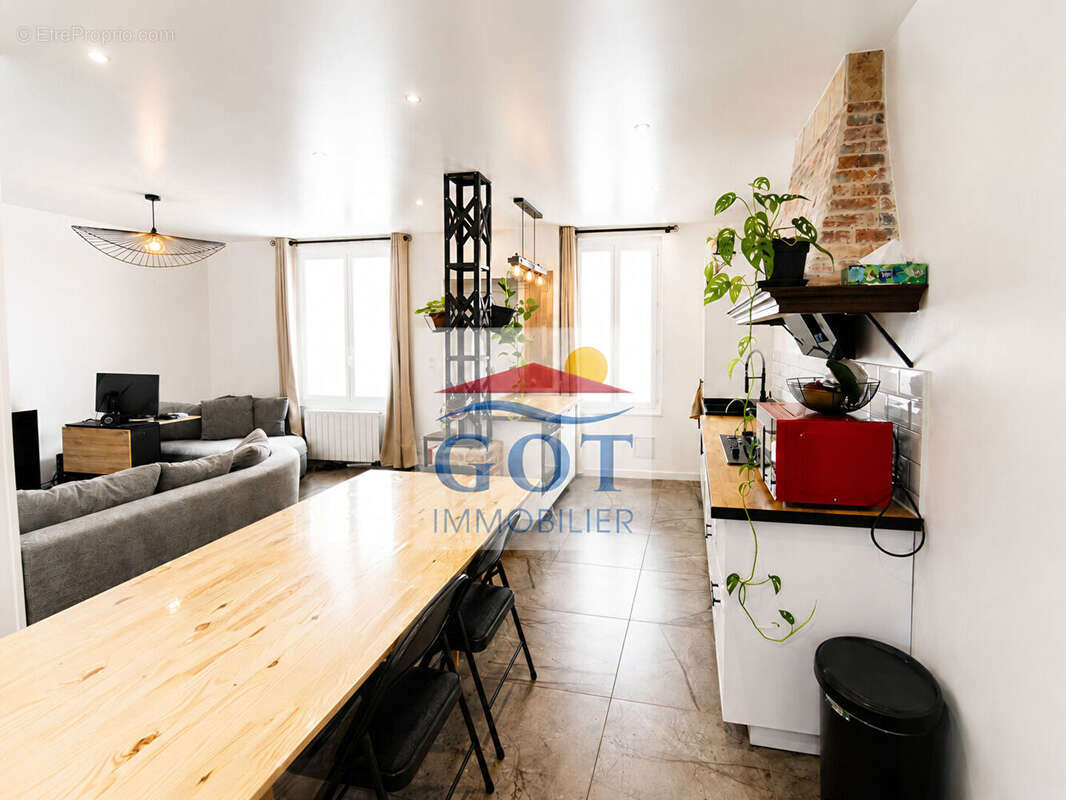 En exclusivité GOT Immobilier - Maison de ville R+1 de 101 m² - 4 chambres - Cour intérieure - photo 9