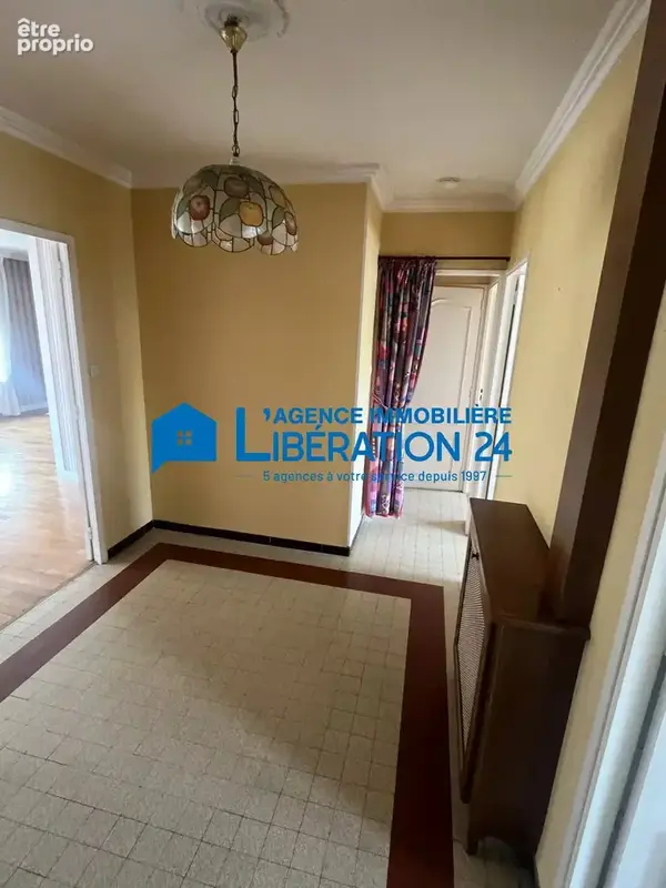 Appartement T3 de 74 m² à Saint-Étienne avec GARAGE + CAVE - photo 2