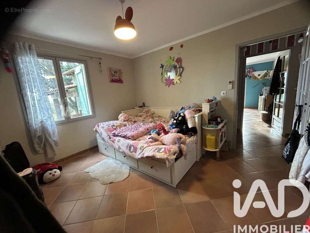Photo 3 - Maison à JONQUIERES-SAINT-VINCENT