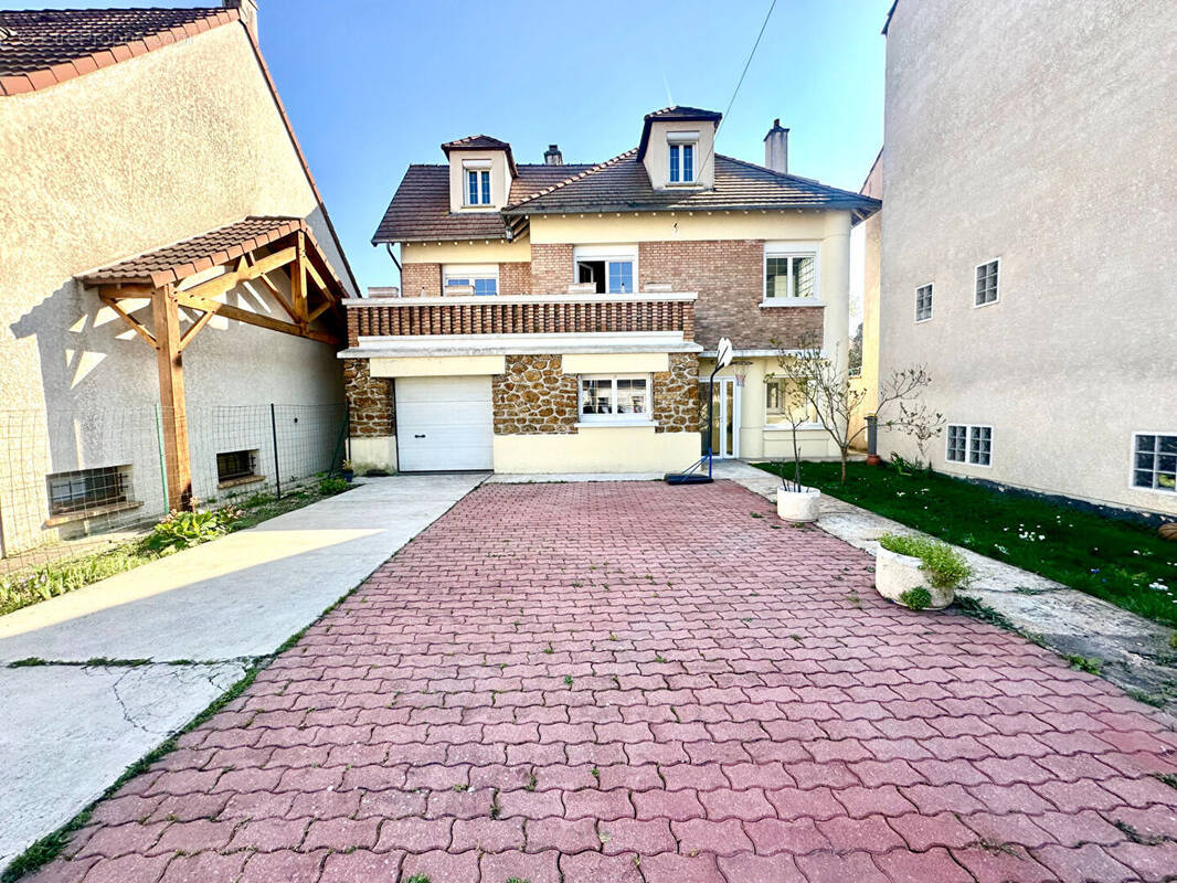 Maison à VILLEPARISIS