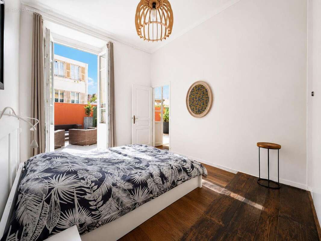   - Appartement à NICE