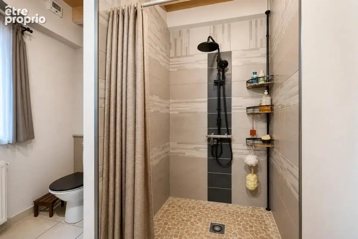 Le cadre idéal pour famille et vos projets professionnels-301 m² - photo 17