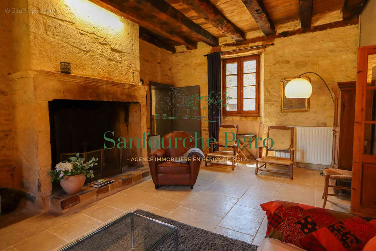 Maison à SARLAT-LA-CANEDA