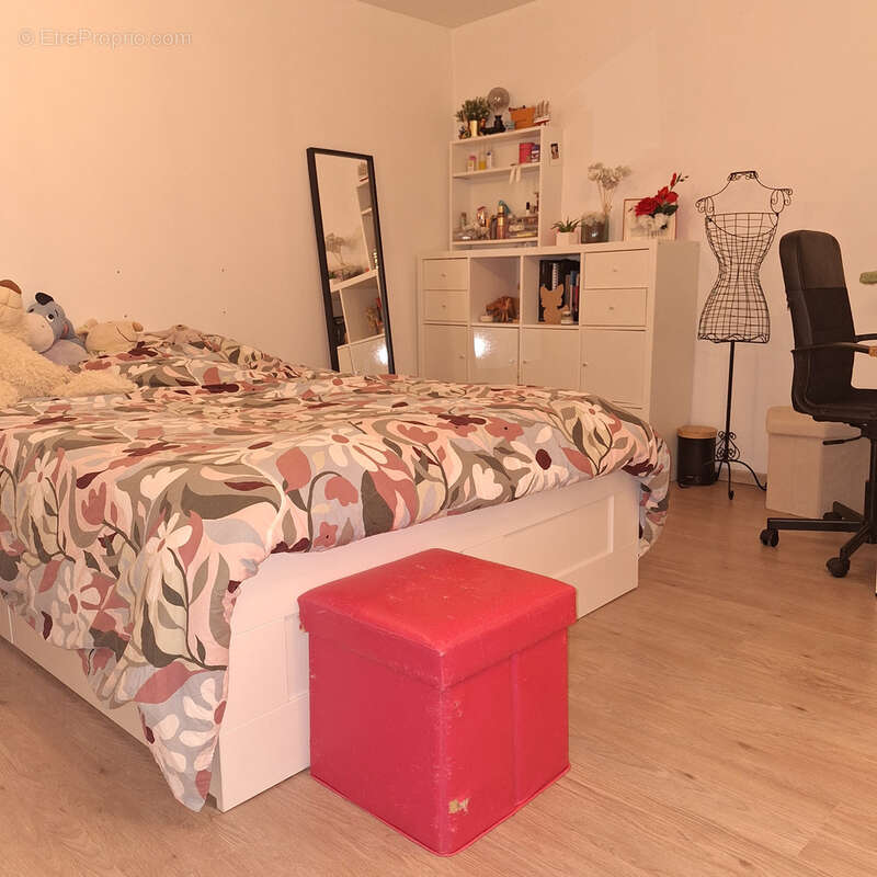 Maison à CRECY-LA-CHAPELLE