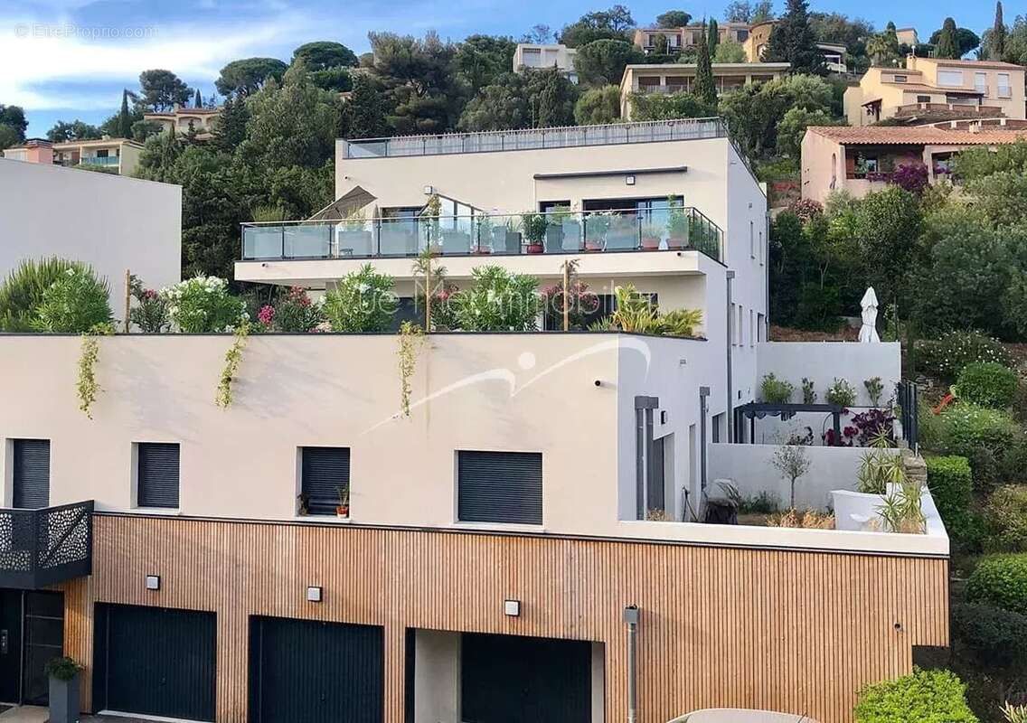Appartement à LE LAVANDOU