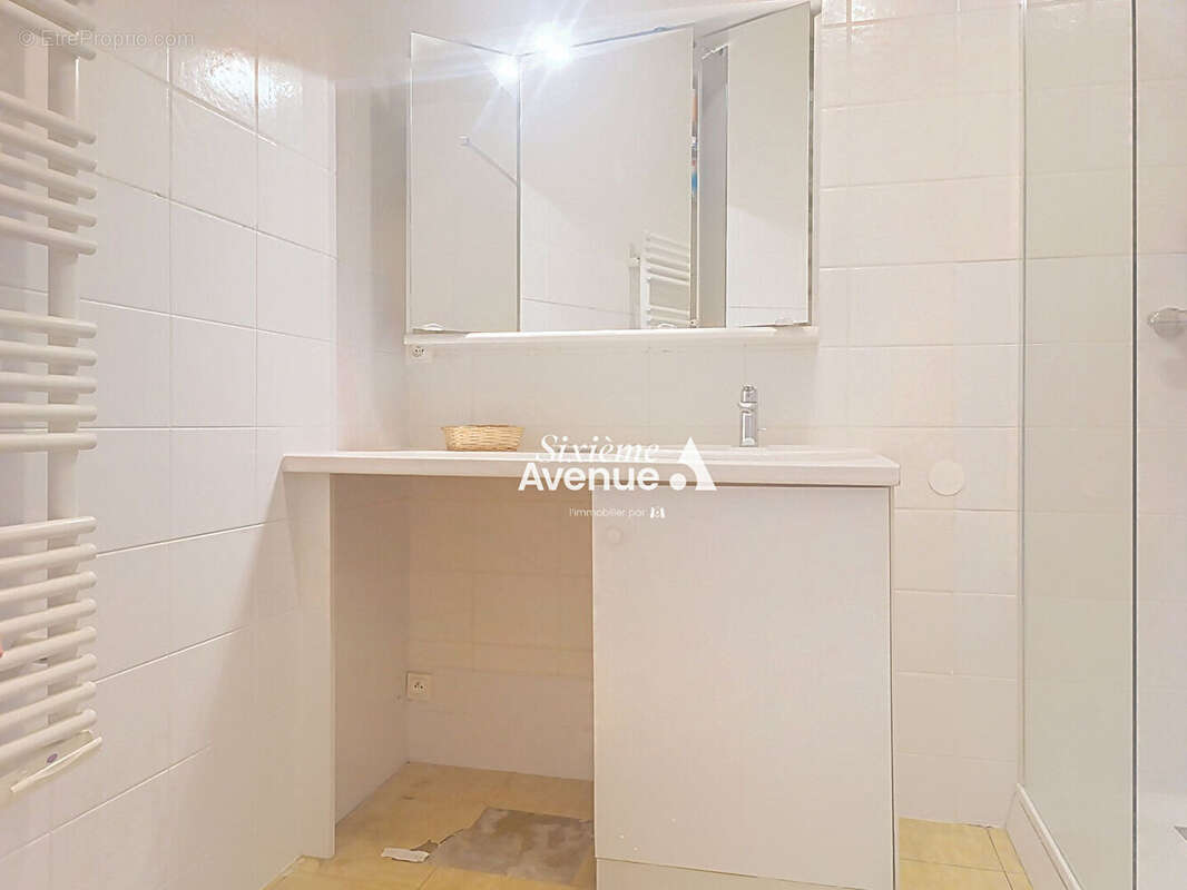 Appartement 3 pièces 62 m² - RESIDENCE SENIORS - parking en sous-sol et cave - photo 8