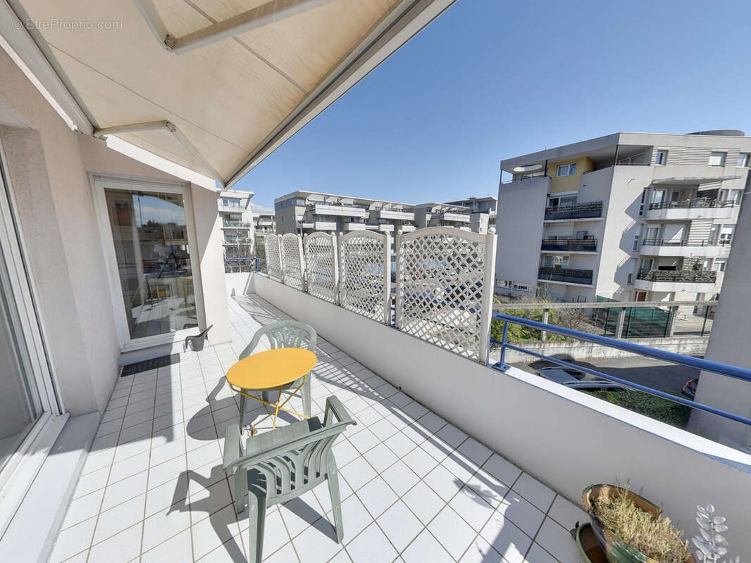 Appartement à ECHIROLLES