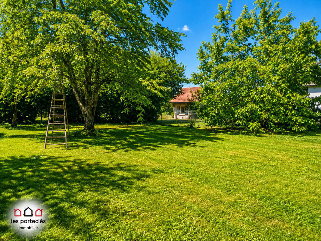 Terrain 930 m² à vendre à Entre-Deux-Guiers (38380) - photo 6