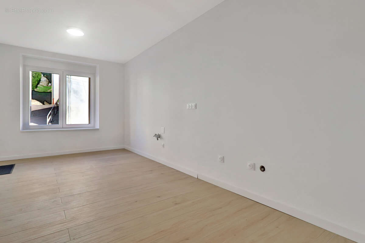 Maison F4, 3 chambres, 3 SDB, véranda et terrasse plein Sud - photo 6