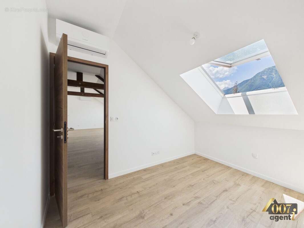 Appartement à ALBERTVILLE