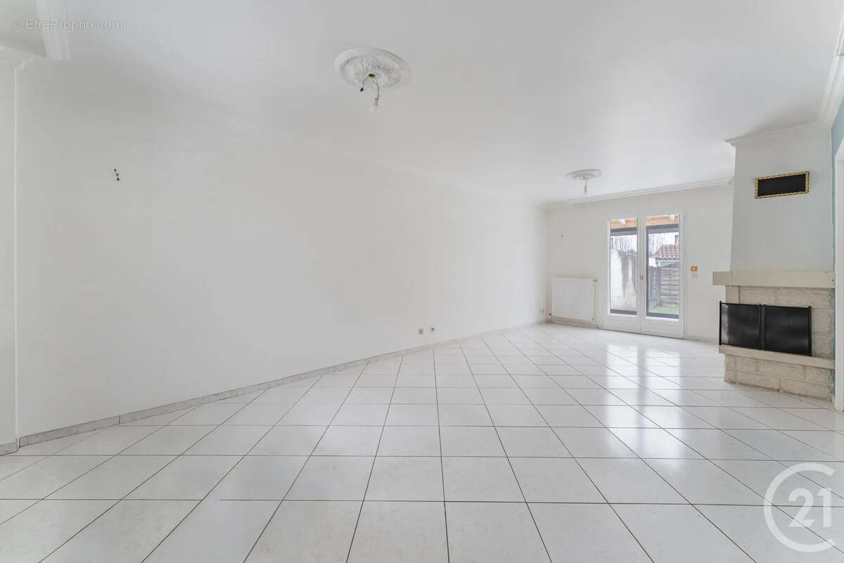 Maison à VILLEURBANNE