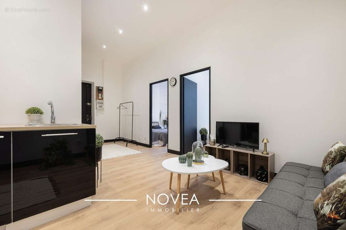 Appartement 42 m² à Villeurbanne  - photo 2