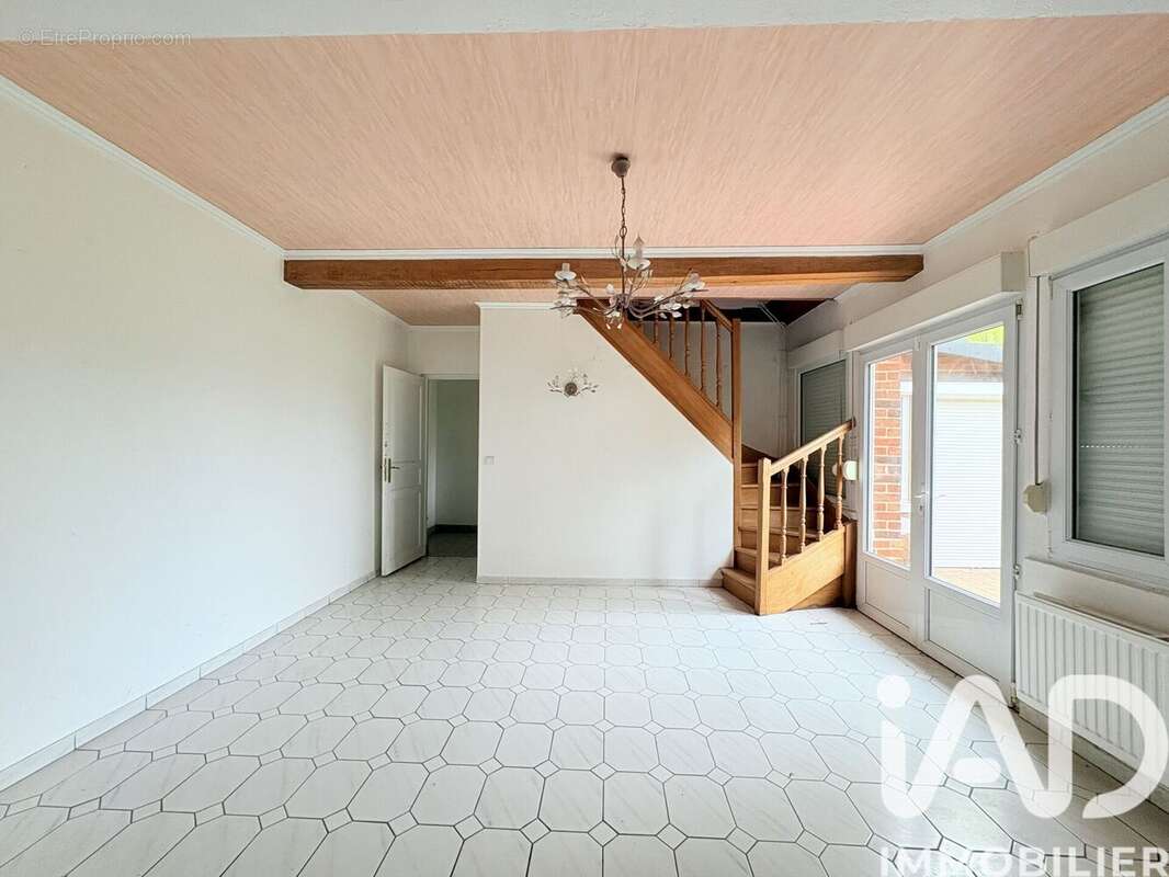 Maison 150 m² à Caix  - photo 7