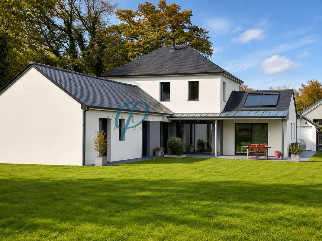 À VENDRE Maison contemporaine de160 m2, Terrain +1500 m2, Calme absolu et vue dégagée, garage. - photo 14