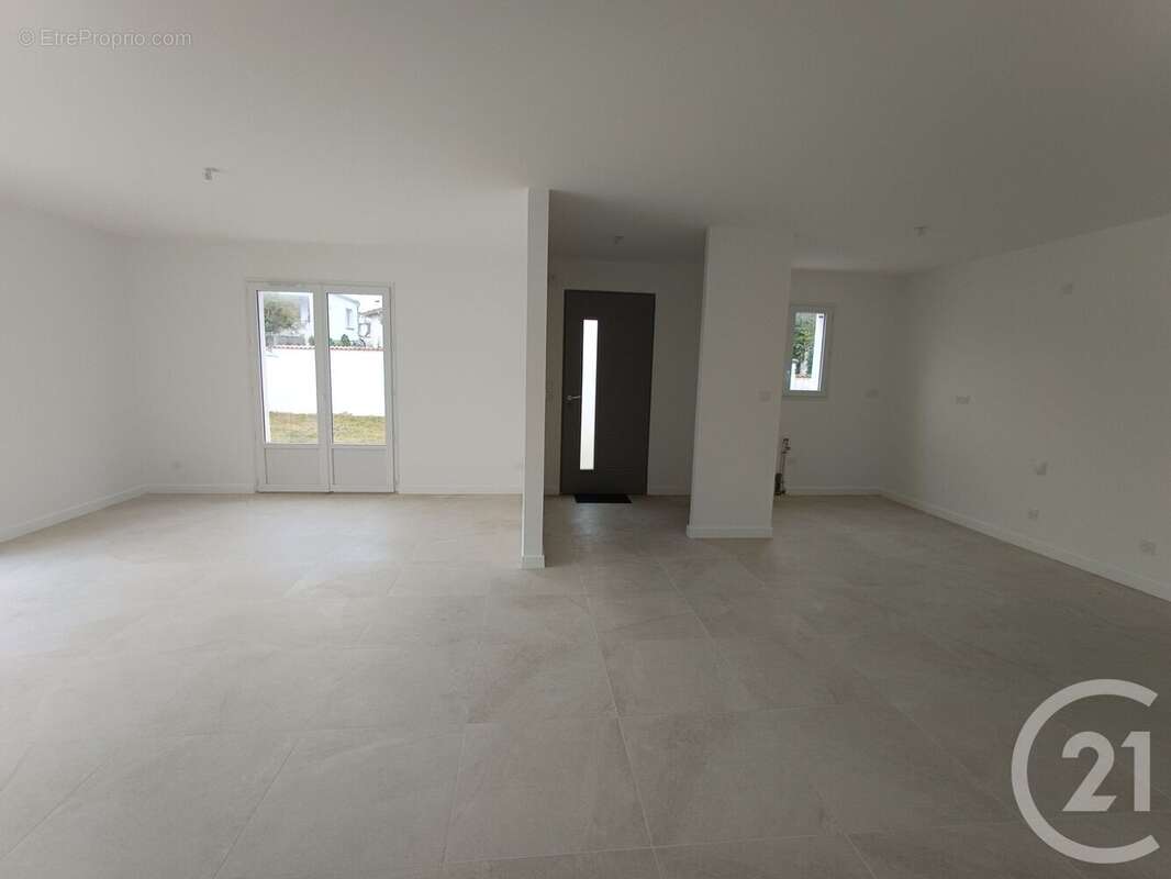 Maison à MESCHERS-SUR-GIRONDE