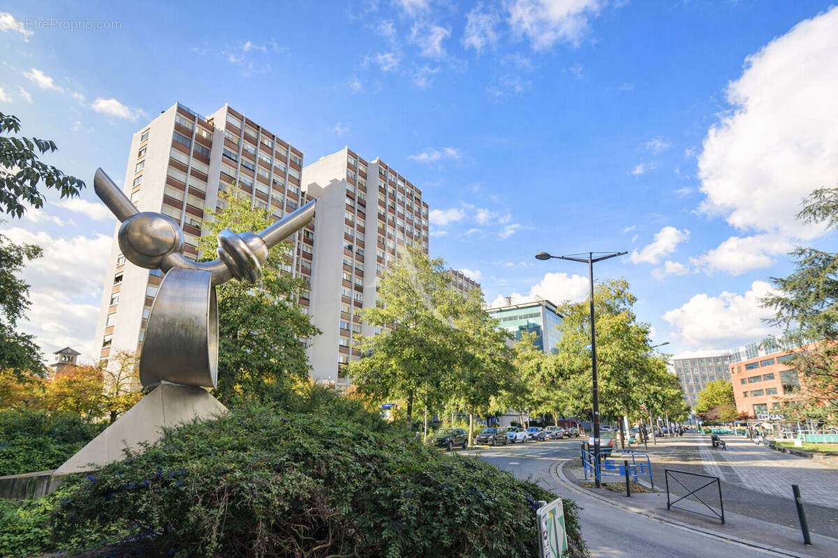 Parking à IVRY-SUR-SEINE