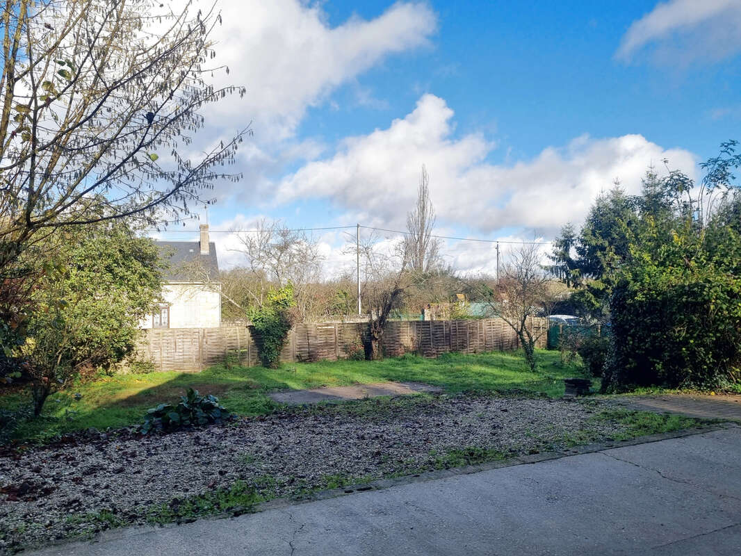 Maison à FAVEROLLES-SUR-CHER