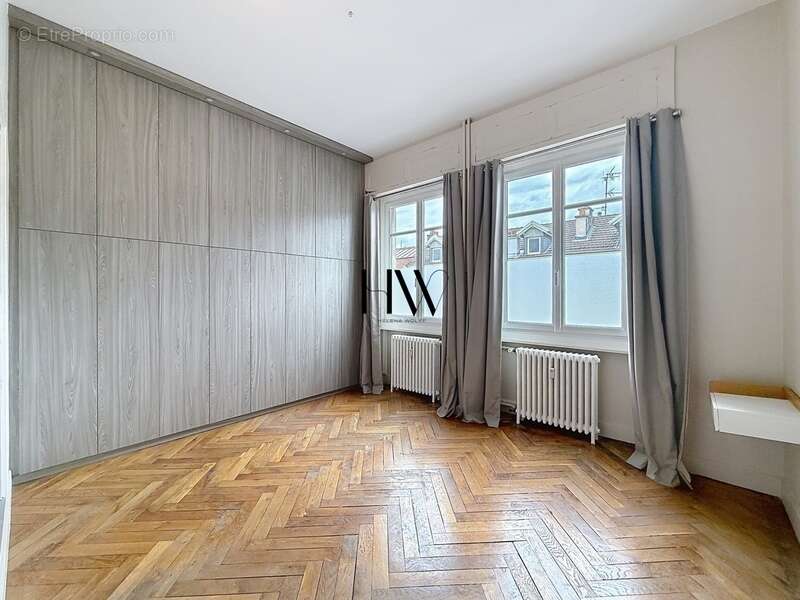 Appartement haussmannien de 161 m² – Centre-ville d’Annemasse – Idéal frontalier Genève - photo 9