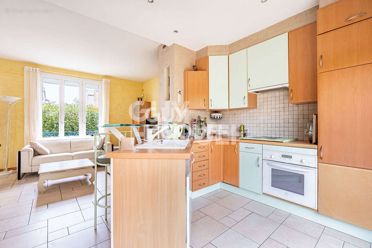 Maison à BOIS-COLOMBES