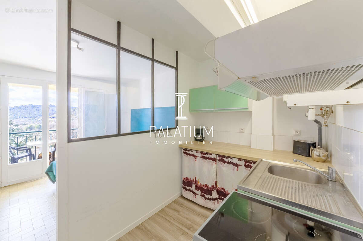 Appartement à GREOUX-LES-BAINS