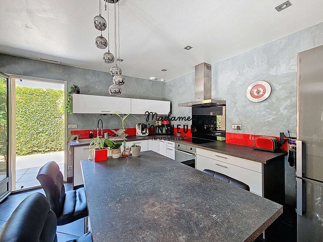 Maison à SAINT-SAVIN