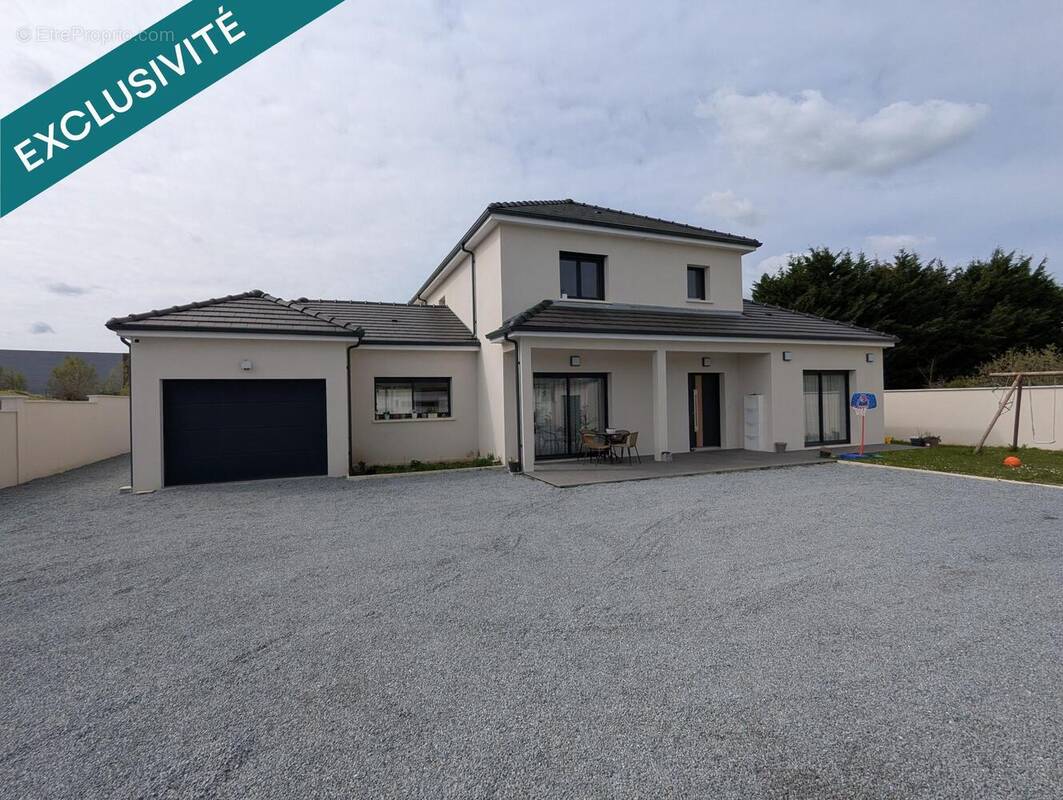 Photo 1 - Maison à SAINT-DOULCHARD