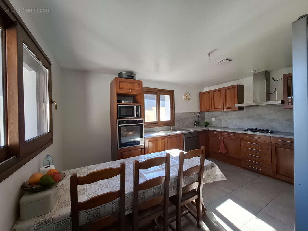 Maison à COULOMMIERS