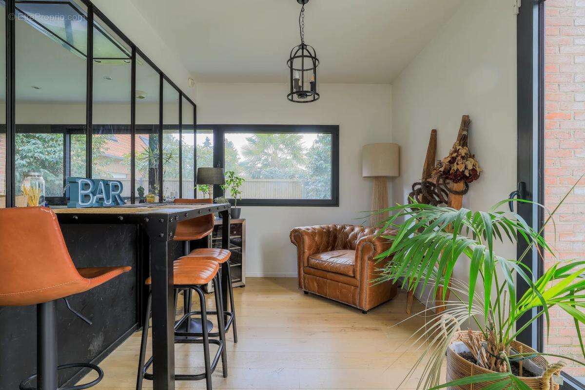 Maison à BOURGHELLES