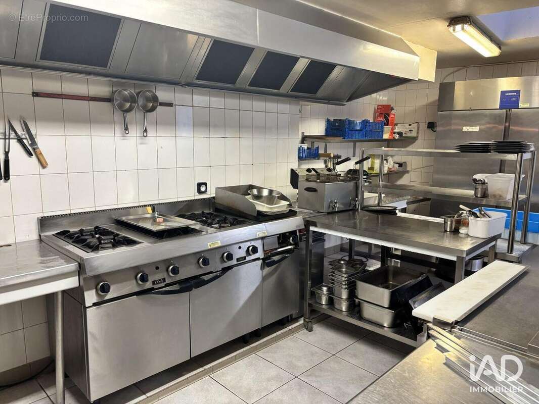 Photo 6 - Commerce à LES PIEUX