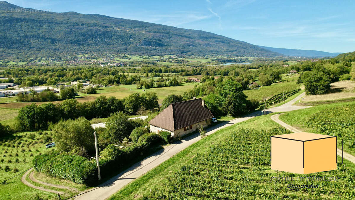 Maison à SERRIERES-EN-CHAUTAGNE